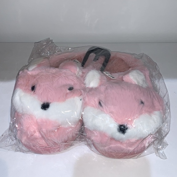 PINK RABBIT SLIPPERS - Picture 1 of 4